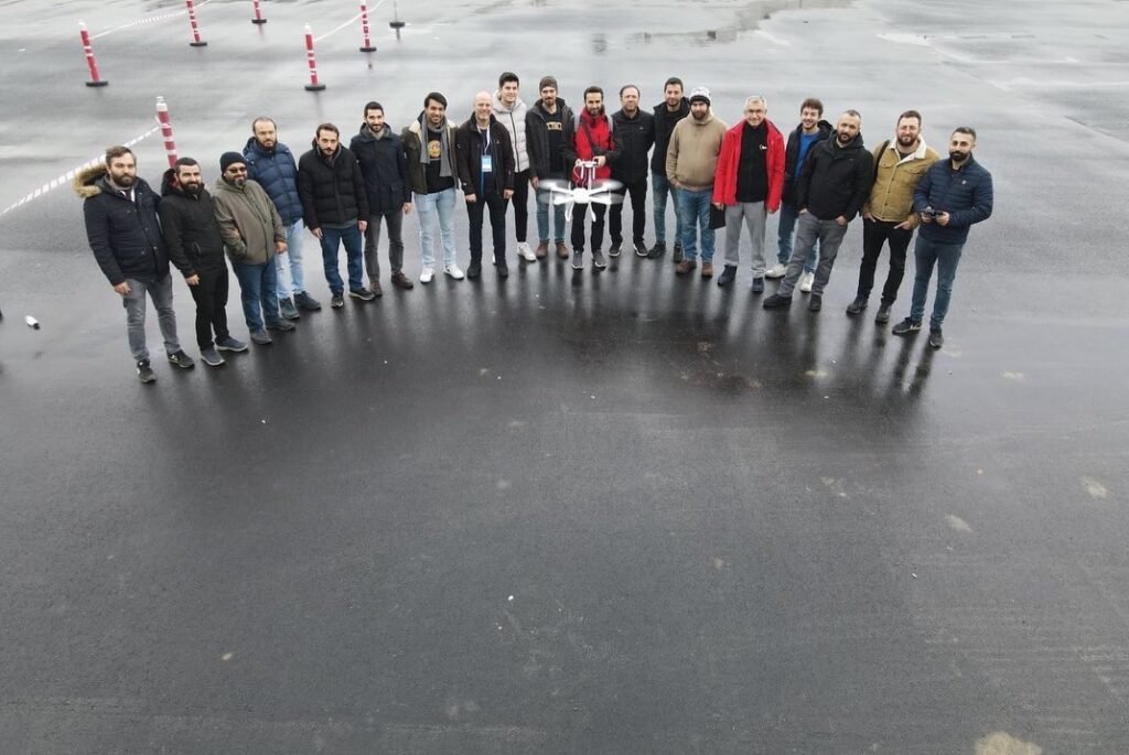 Medipol İş Birliğiyle İHA-1 Pilotaj Eğitimi — dernek arşivinden fotoğraf