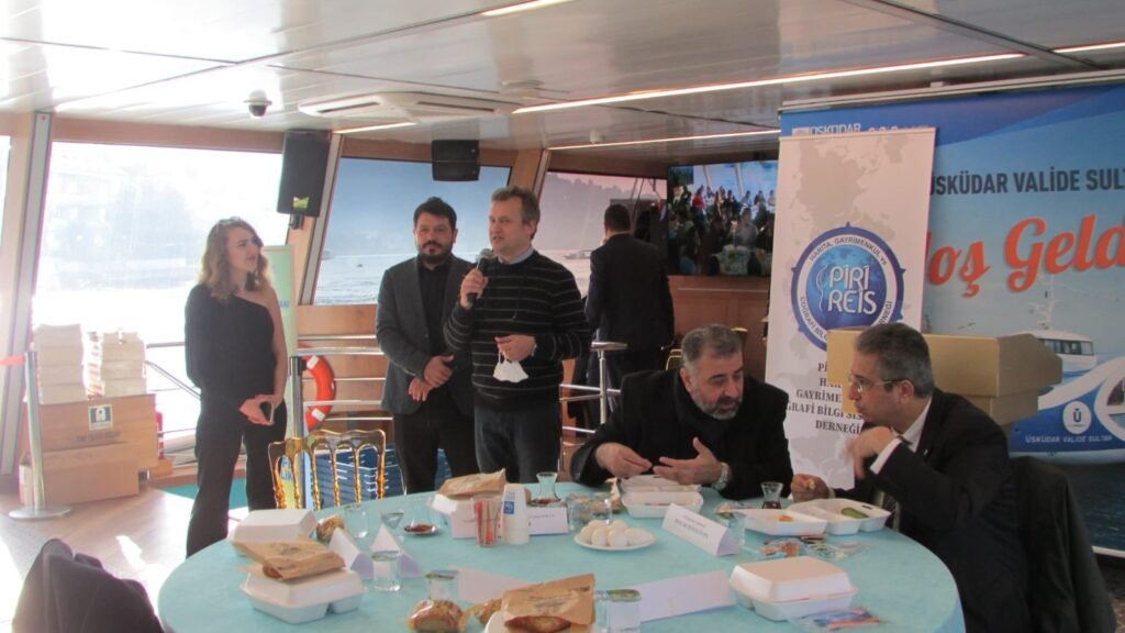 Öğrencilerle Boğaz Turu ve Konuşmalar 2021 — dernek arşivinden fotoğraf