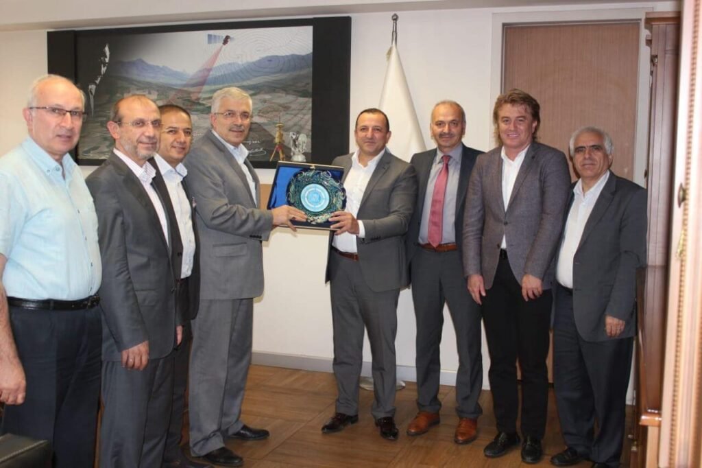 Tapu ve Kadastro Bursa’dan Sedat Cömertoğlu’na Ziyaret — dernek arşivinden fotoğraf