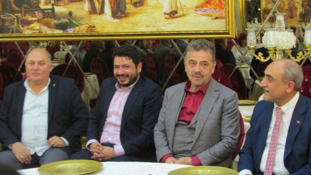 Meslektaşlarımızla Geleneksel İftar — dernek arşivinden fotoğraf