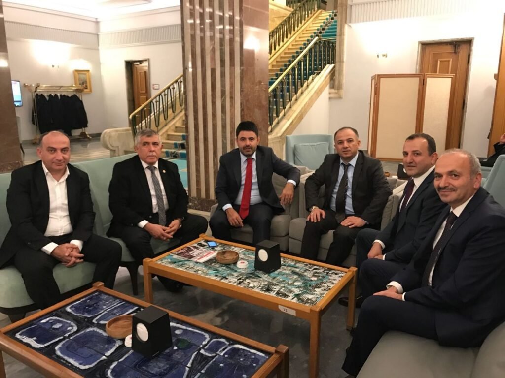 Milletvekilleriyle TBMM’de İstişare — dernek arşivinden fotoğraf