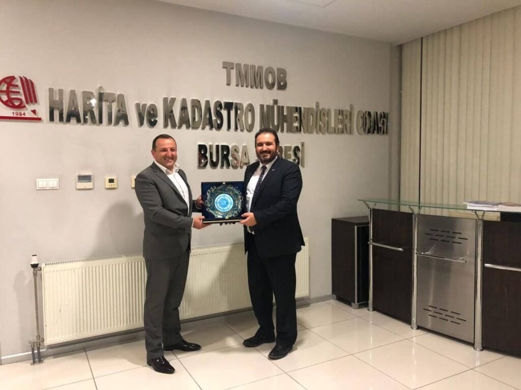 Bursa’da Kürşat Çapar ve Faruk Çolak’a Ziyaret — dernek arşivinden fotoğraf